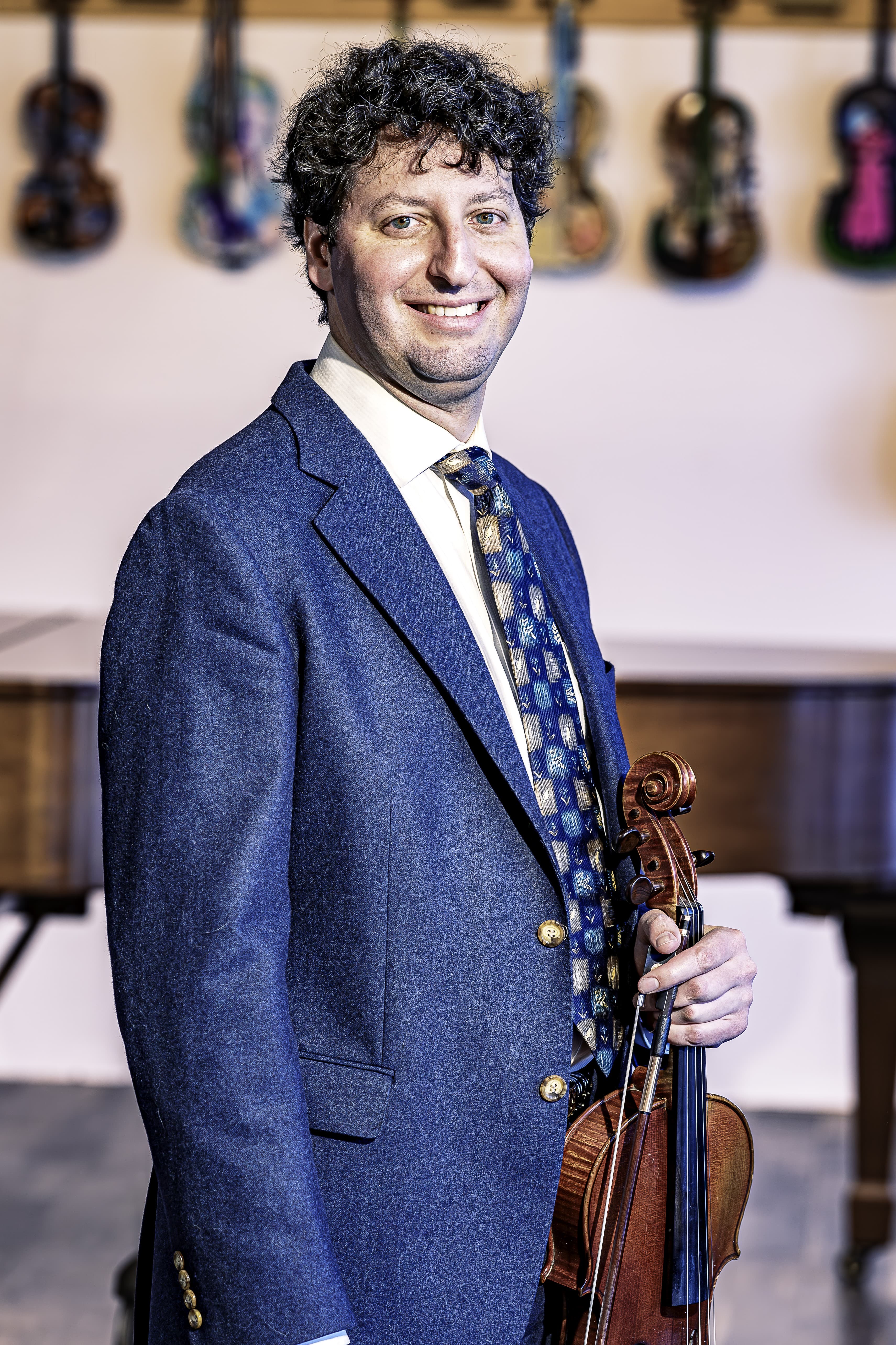 Dr. Brett Walfish, violist